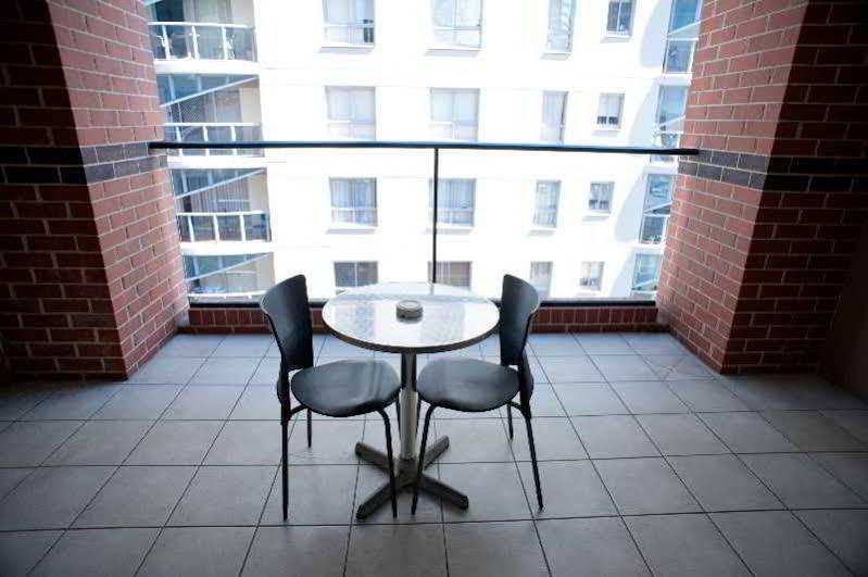 Apx Darling Harbour Aparthotel Sydney Exterior photo